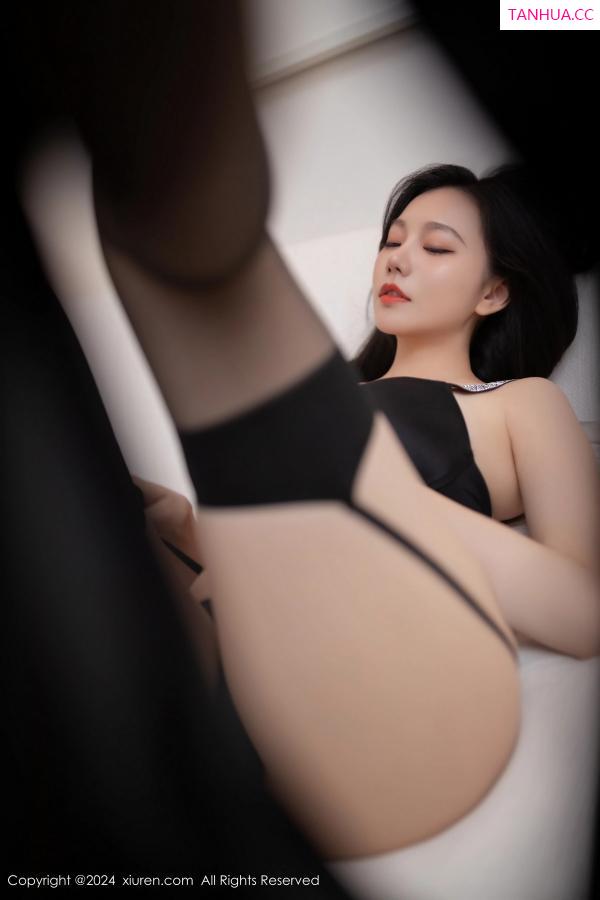 安然Maleah  [XiuRen]高清写真图 2024.06.11 No.8681 安然anran 黑丝美腿第66张图片